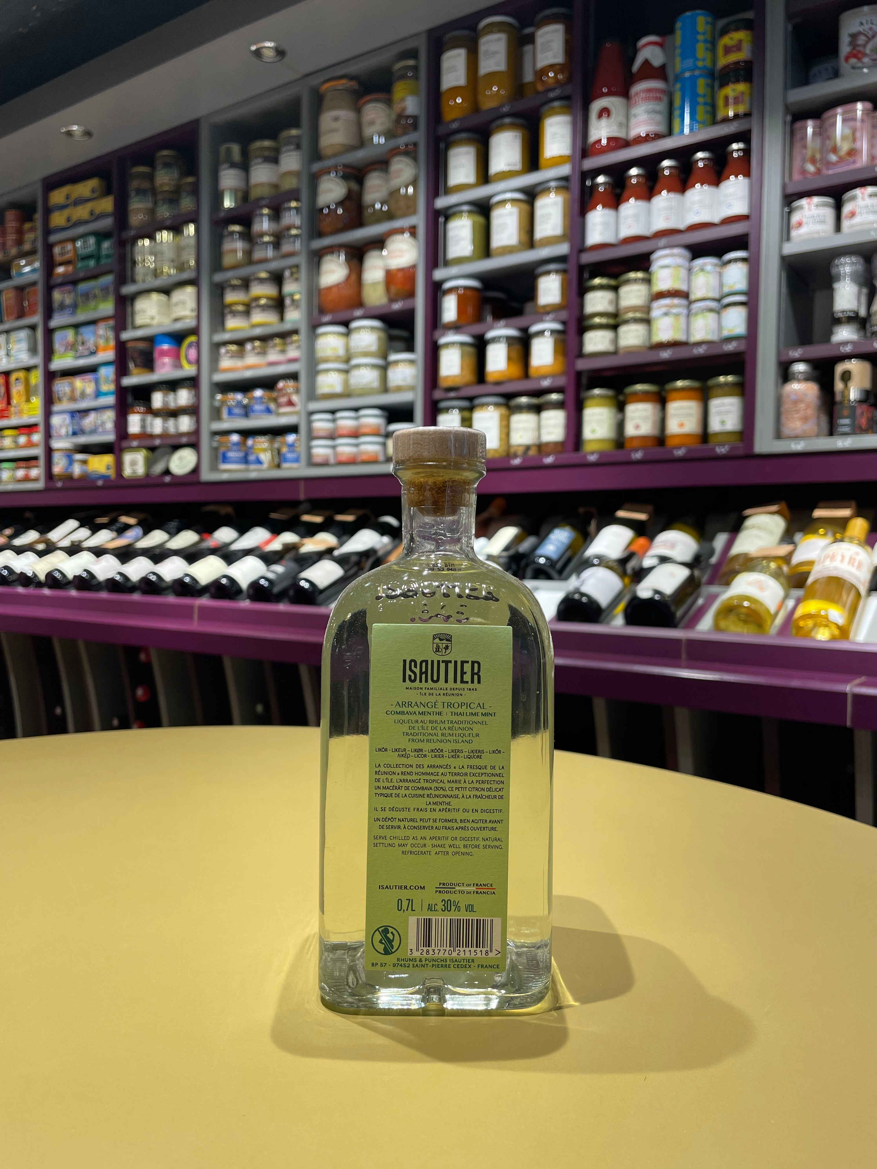 Rhum Arrangé Tropical Combava Menthe – Isautier